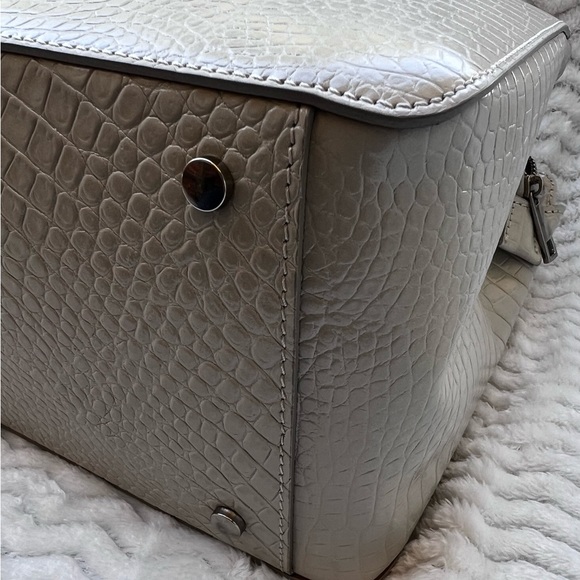 NWT Gianni Conti Cream Handbag - Picture 4 of 15